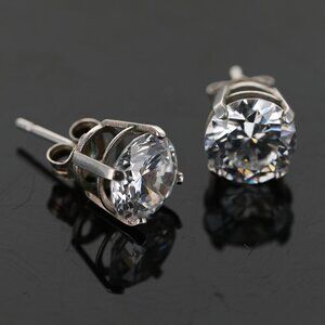 Round Cut Diamonique CZ Solitaire Stud Earrings Antitarnish 925 Sterling Silver